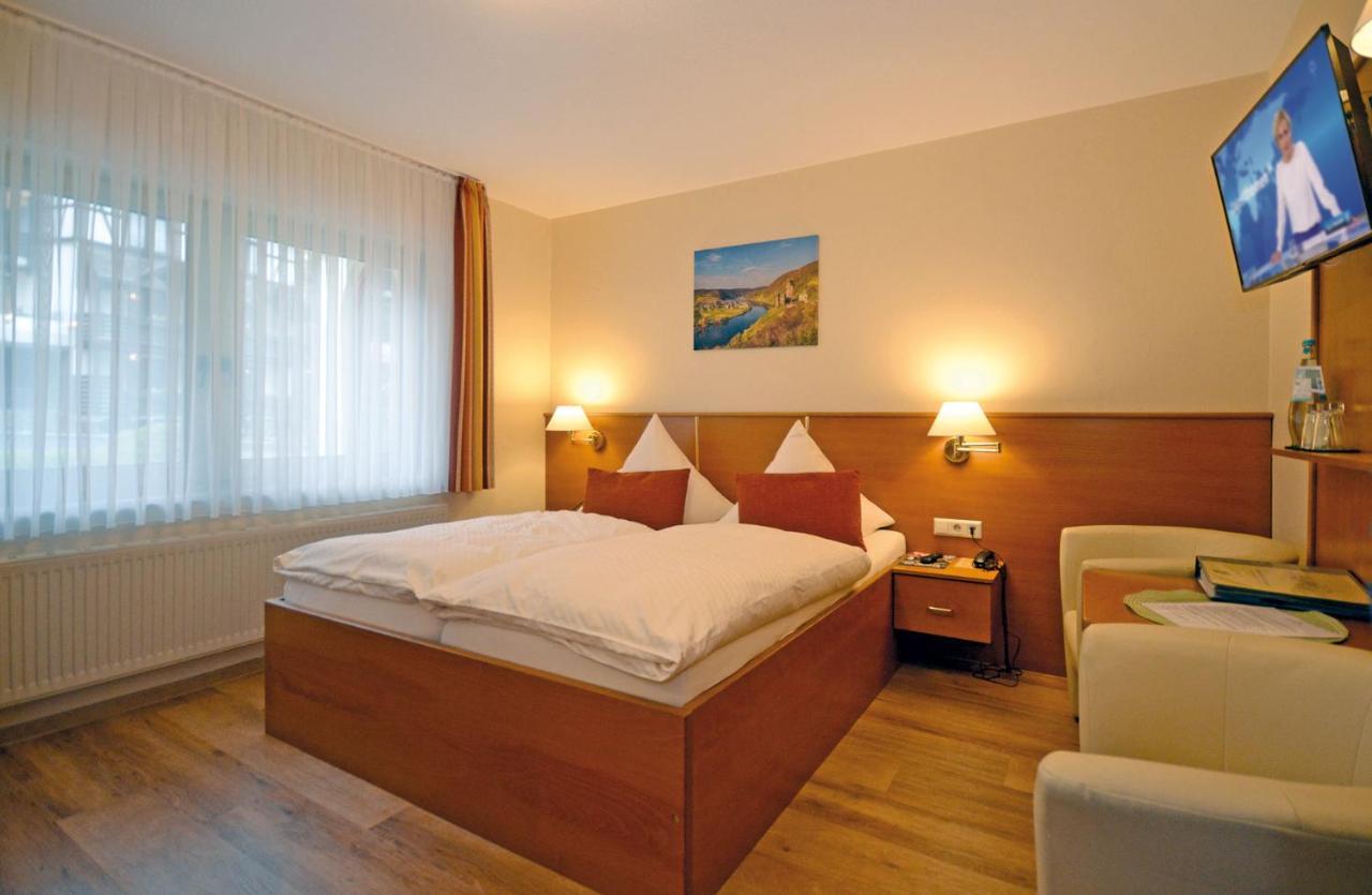Hotel Burgfrieden 바일슈타인 외부 사진