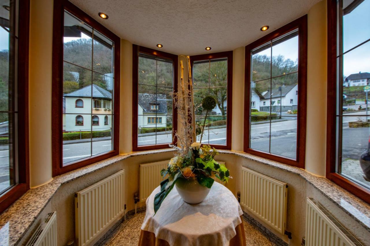 Hotel Burgfrieden 바일슈타인 외부 사진